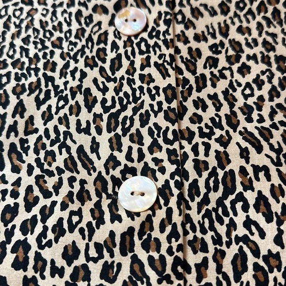 Silkland cheetah print button down 100% silk blouse. - Picture 5 of 10